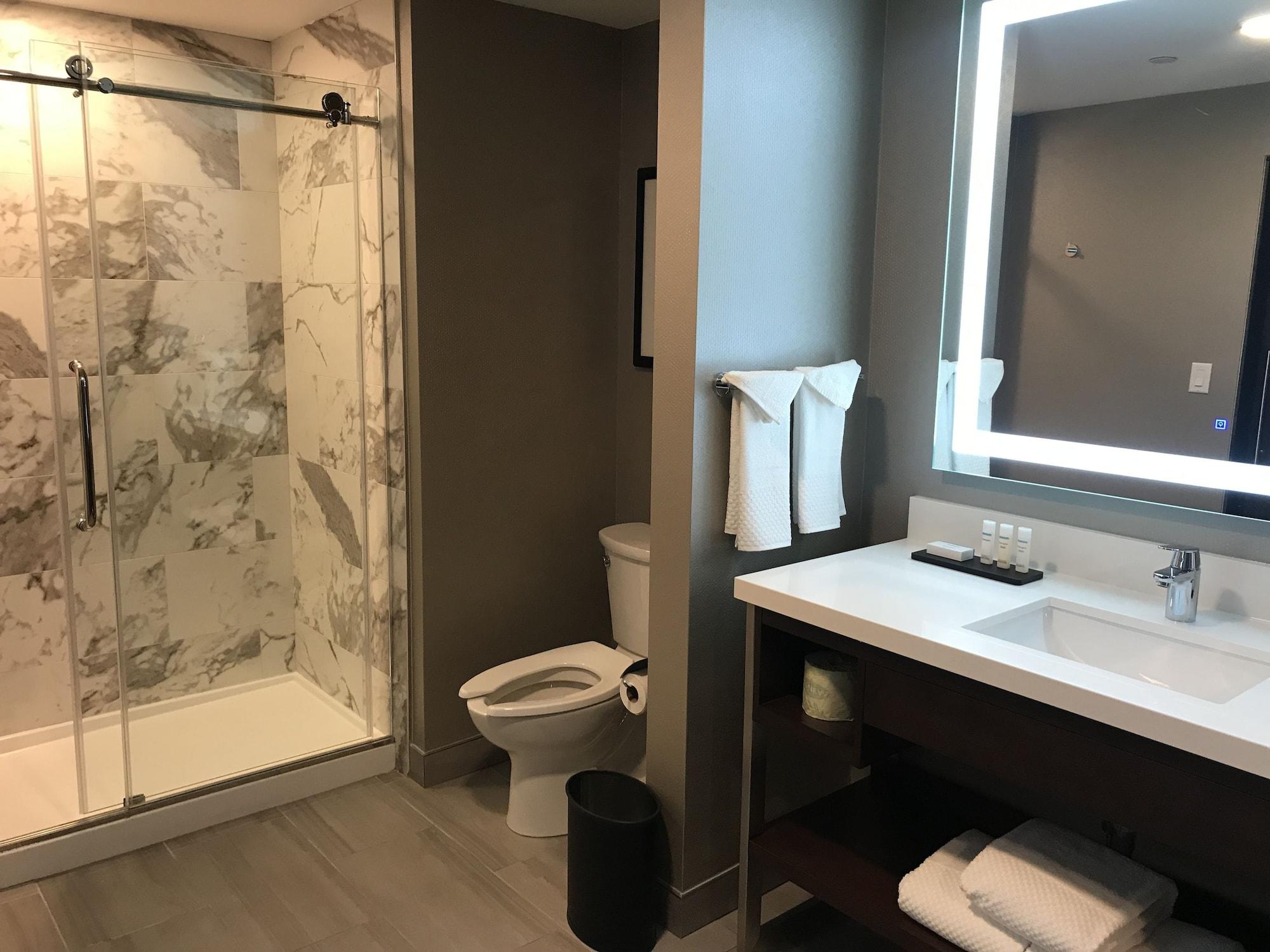 Embassy Suites By Hilton Plainfield Indianapolis Airport Экстерьер фото