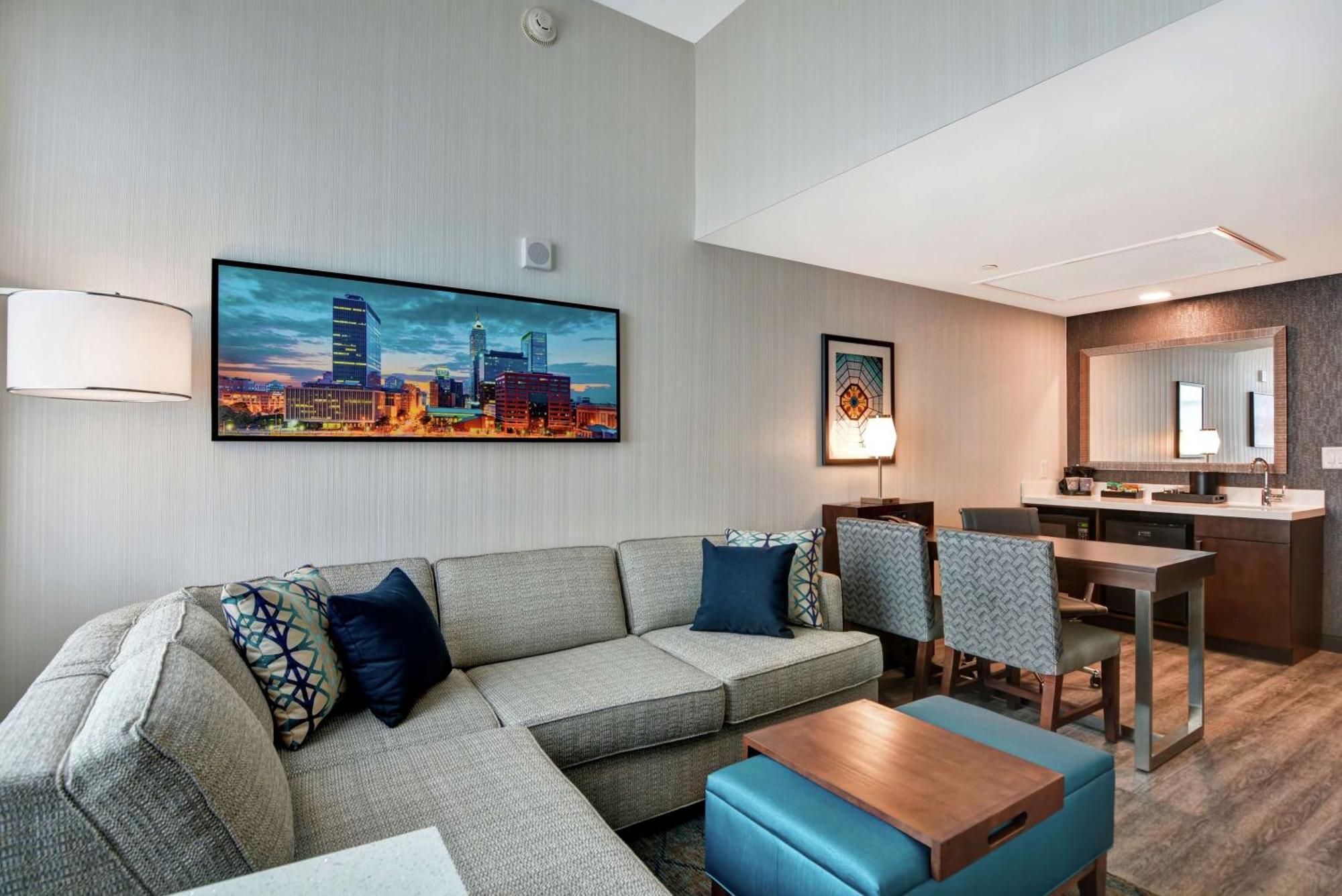 Embassy Suites By Hilton Plainfield Indianapolis Airport Экстерьер фото