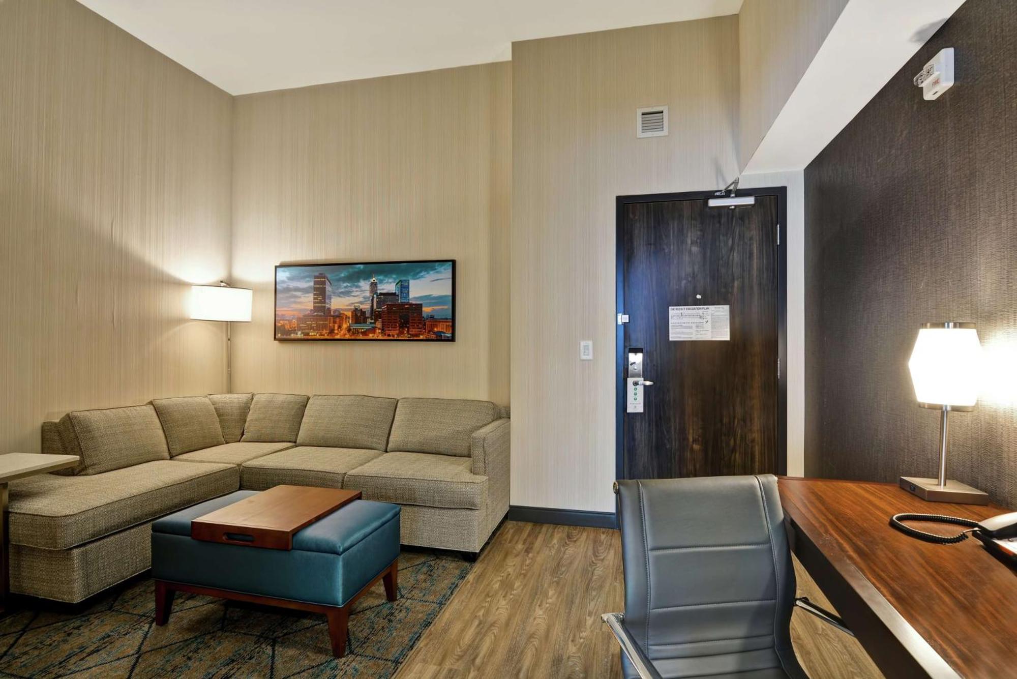 Embassy Suites By Hilton Plainfield Indianapolis Airport Экстерьер фото