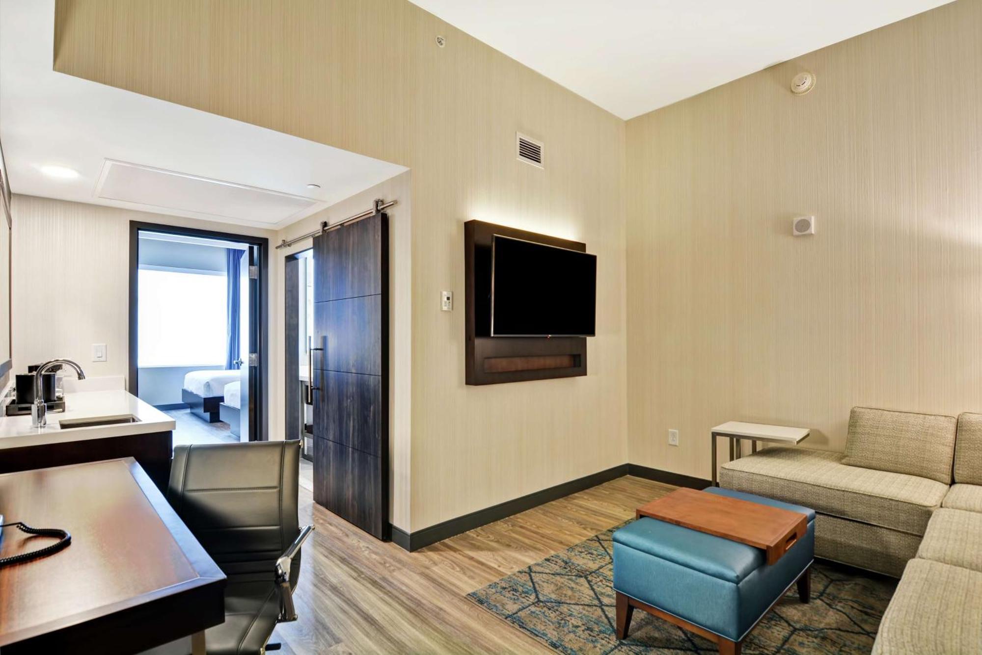 Embassy Suites By Hilton Plainfield Indianapolis Airport Экстерьер фото