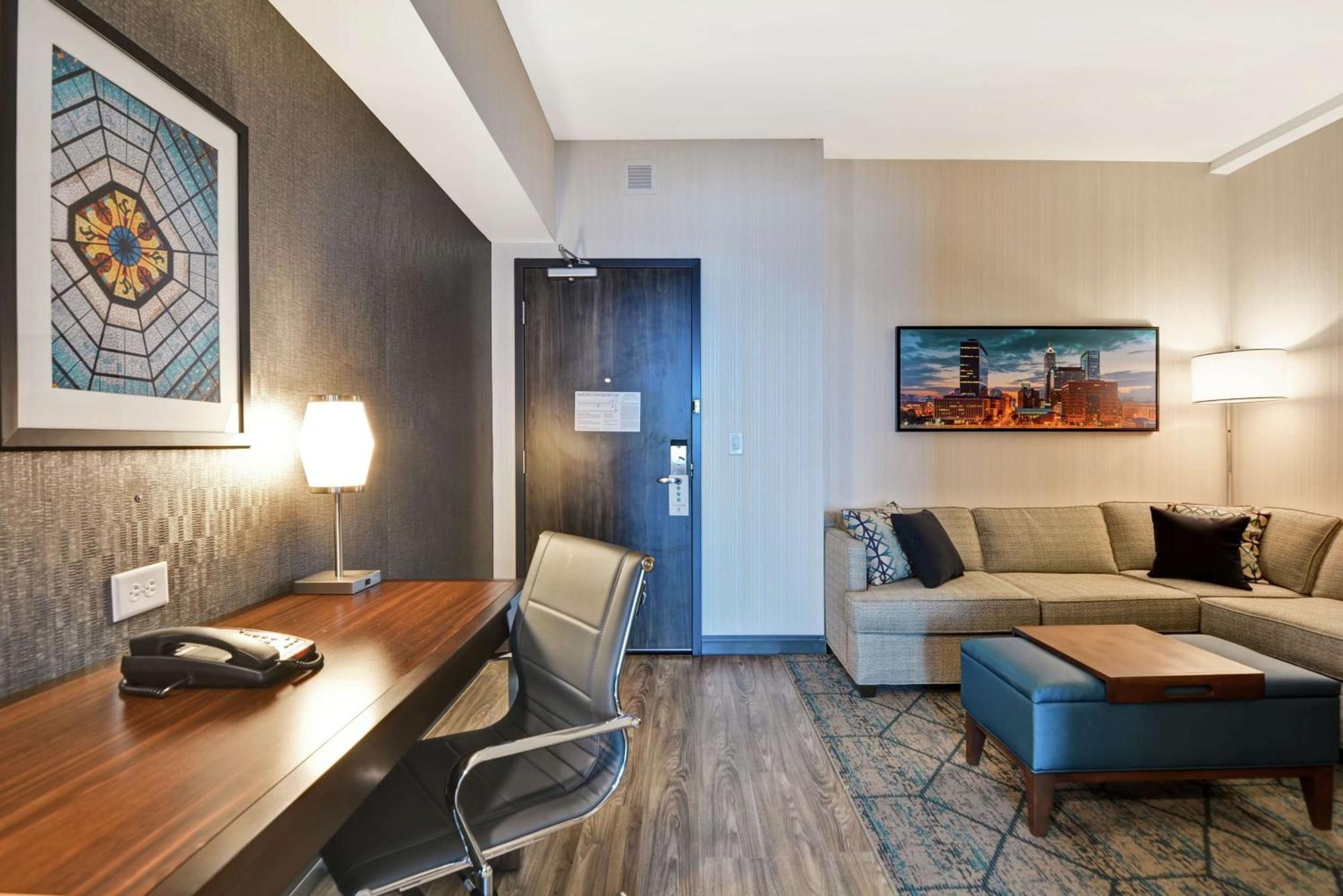 Embassy Suites By Hilton Plainfield Indianapolis Airport Экстерьер фото