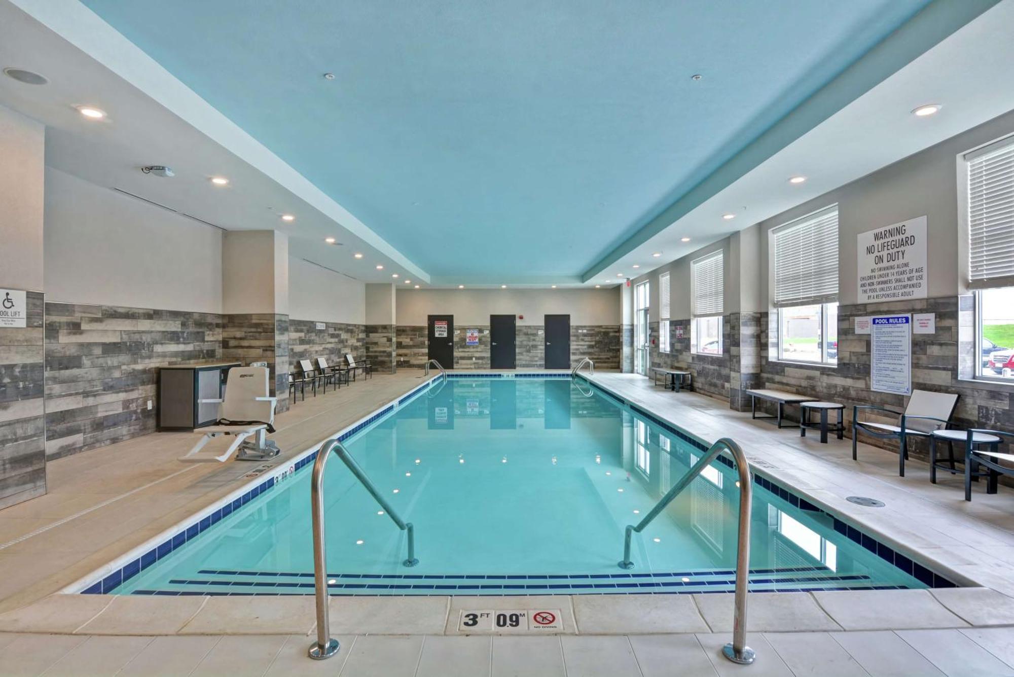Embassy Suites By Hilton Plainfield Indianapolis Airport Экстерьер фото