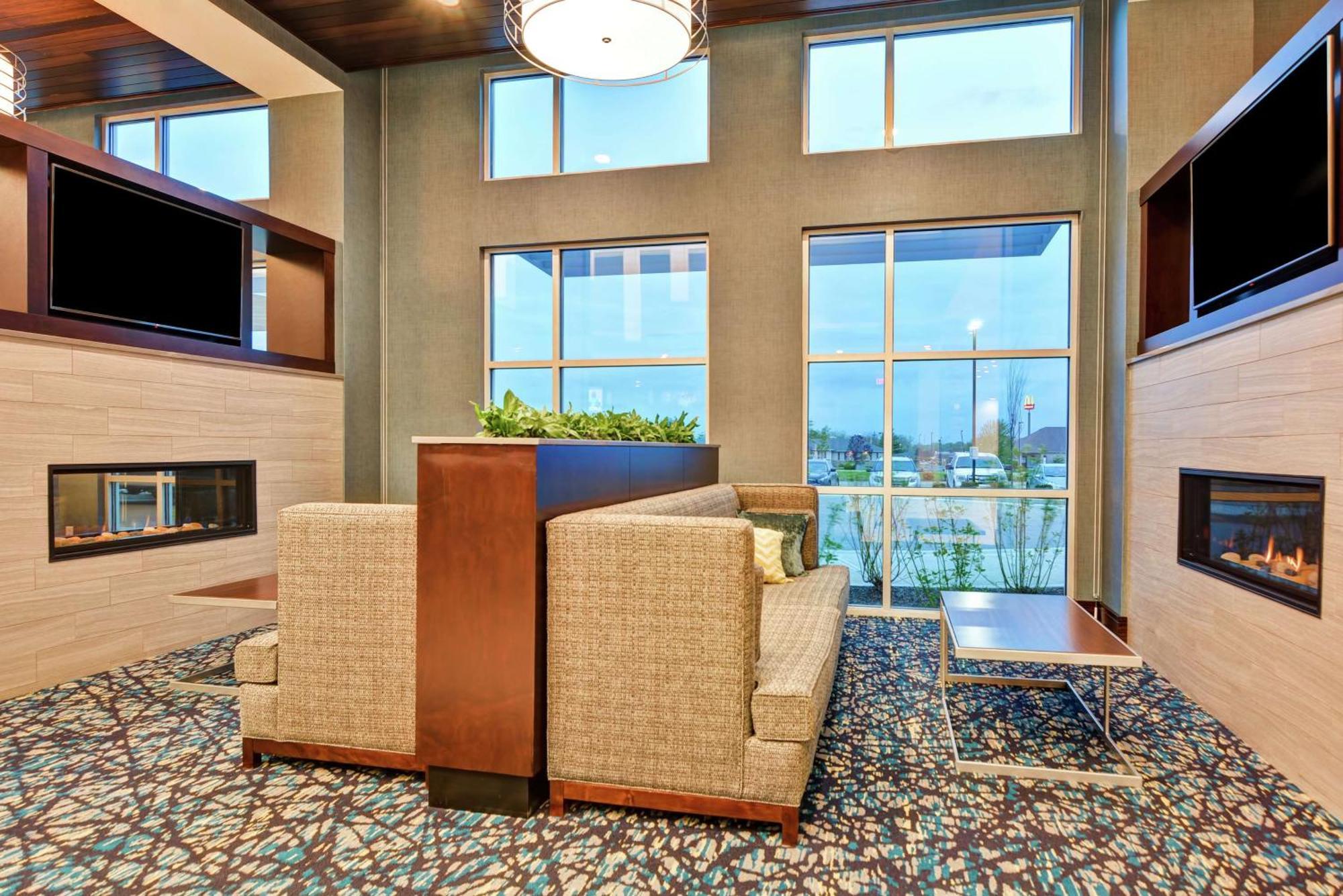 Embassy Suites By Hilton Plainfield Indianapolis Airport Экстерьер фото